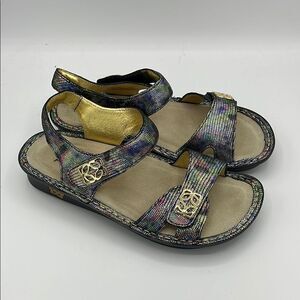 Alegria women’s Vienna shine on sandal